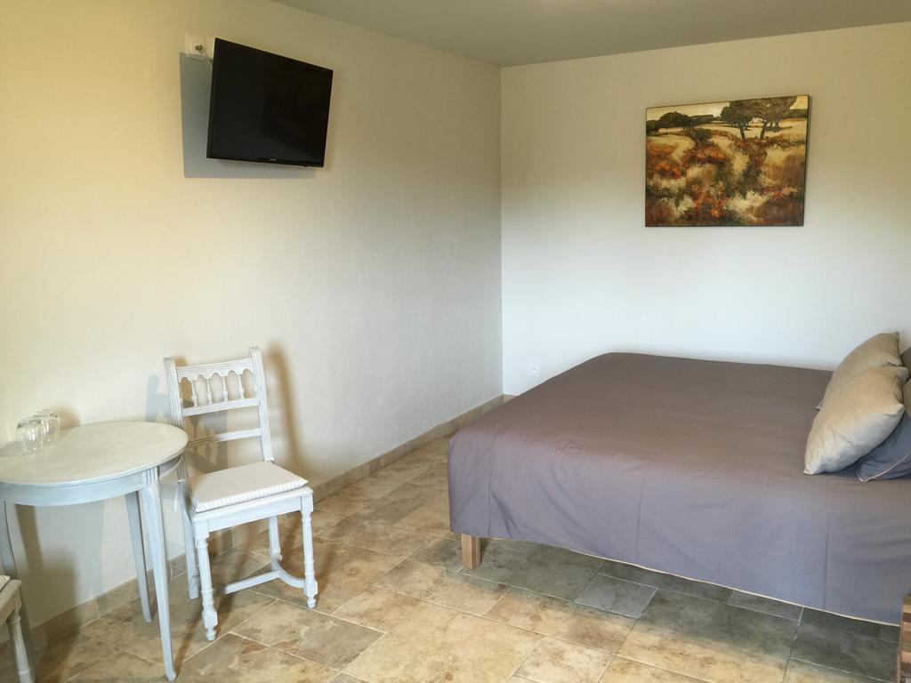 Bed and Breakfast La Rivayne Lourmarin Exterior foto